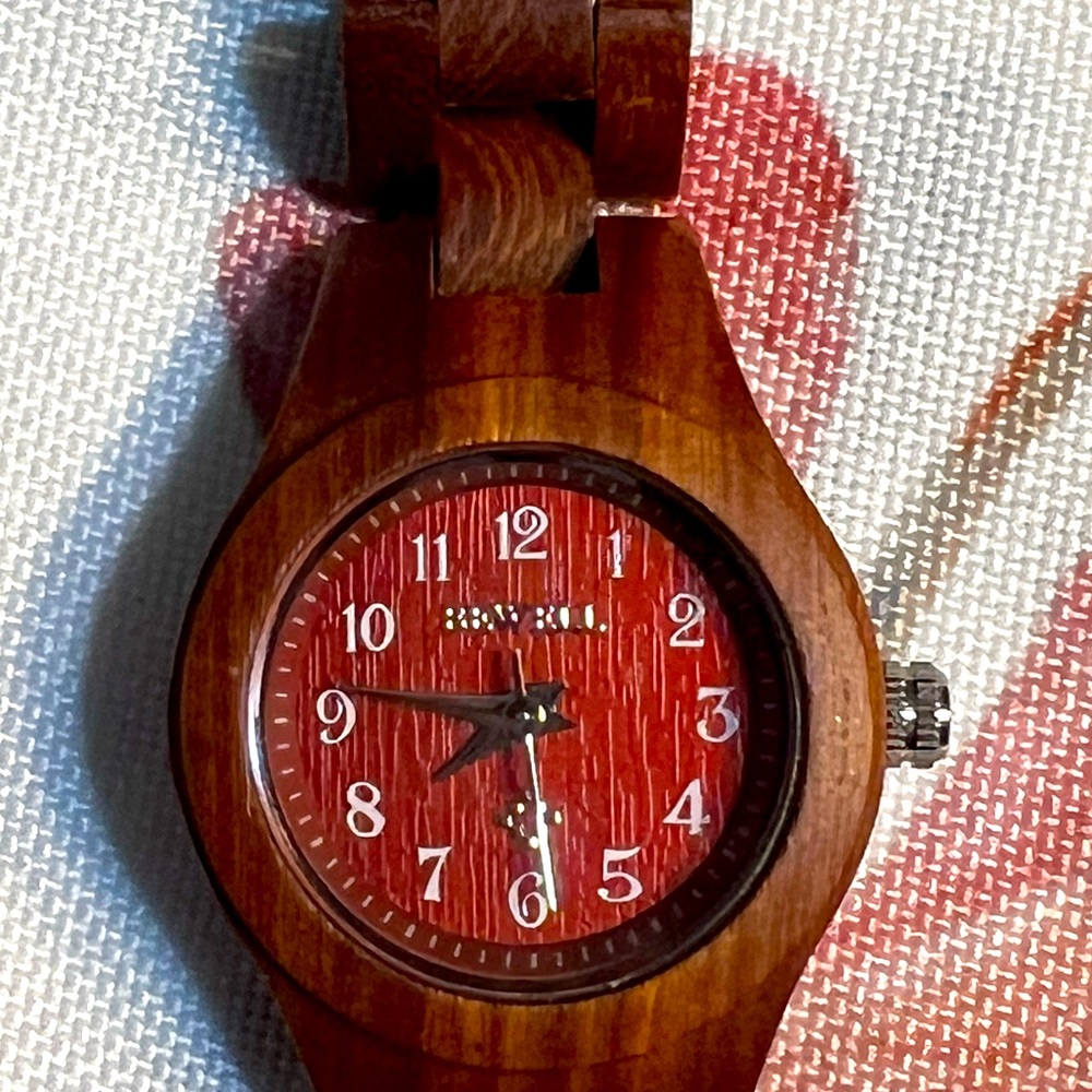 Newell wood watch